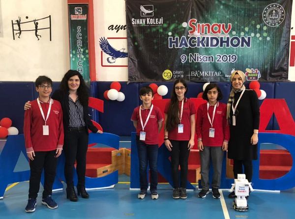 Peyami Safa Ortaokulu Sınav Koleji Kodlama Turnuvasında