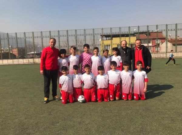 Peyami Safa Ortaokulu Futbol Bursa 3.´sü
